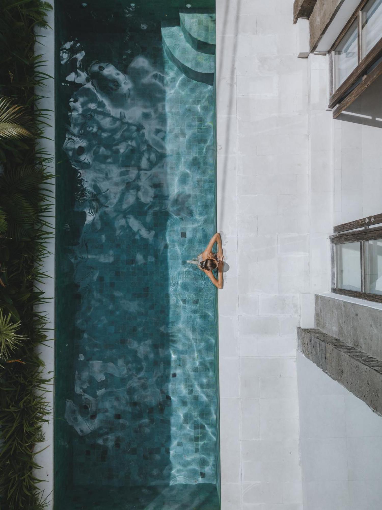 Aster Villa Seminyak Exteriör bild