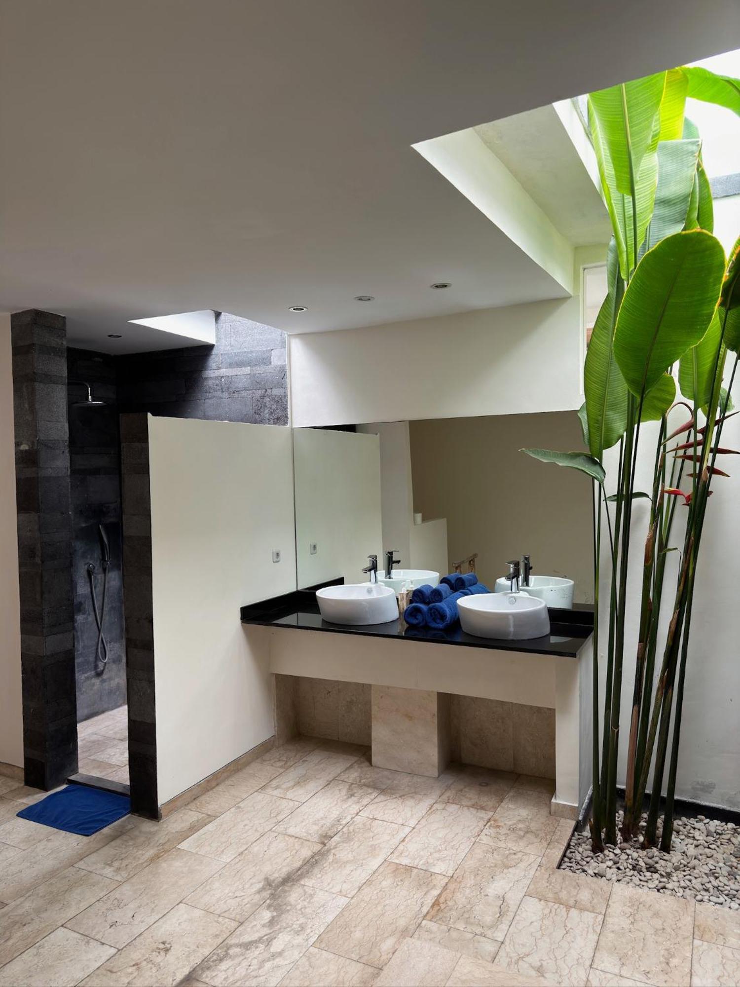 Aster Villa Seminyak Exteriör bild