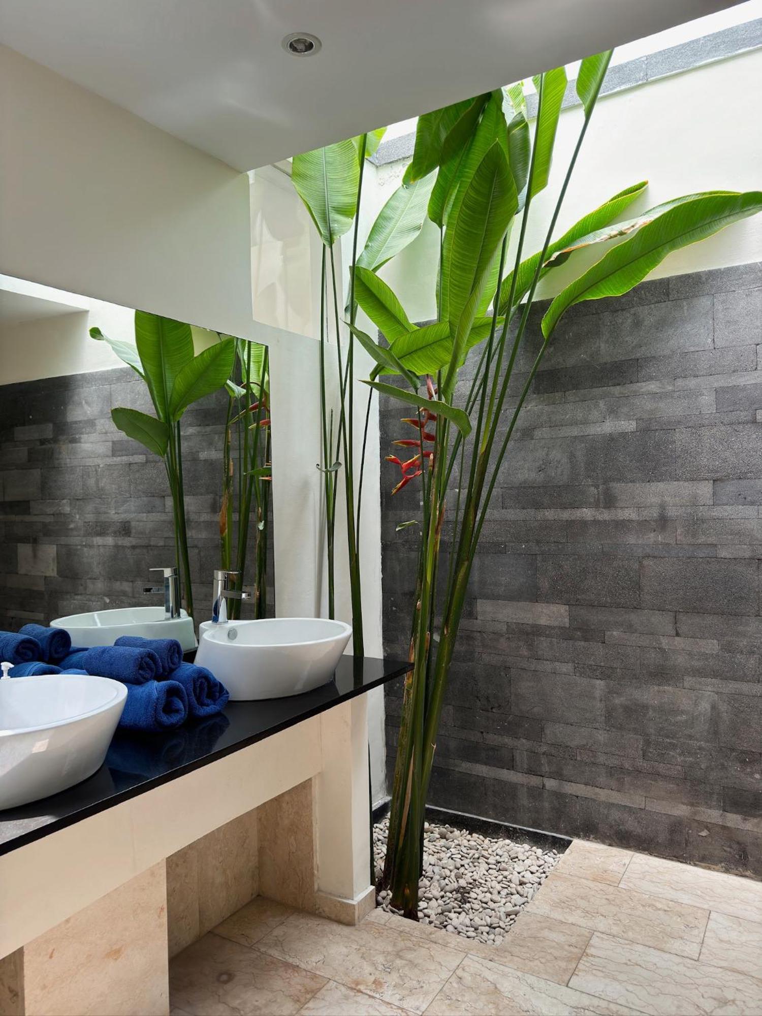 Aster Villa Seminyak Exteriör bild