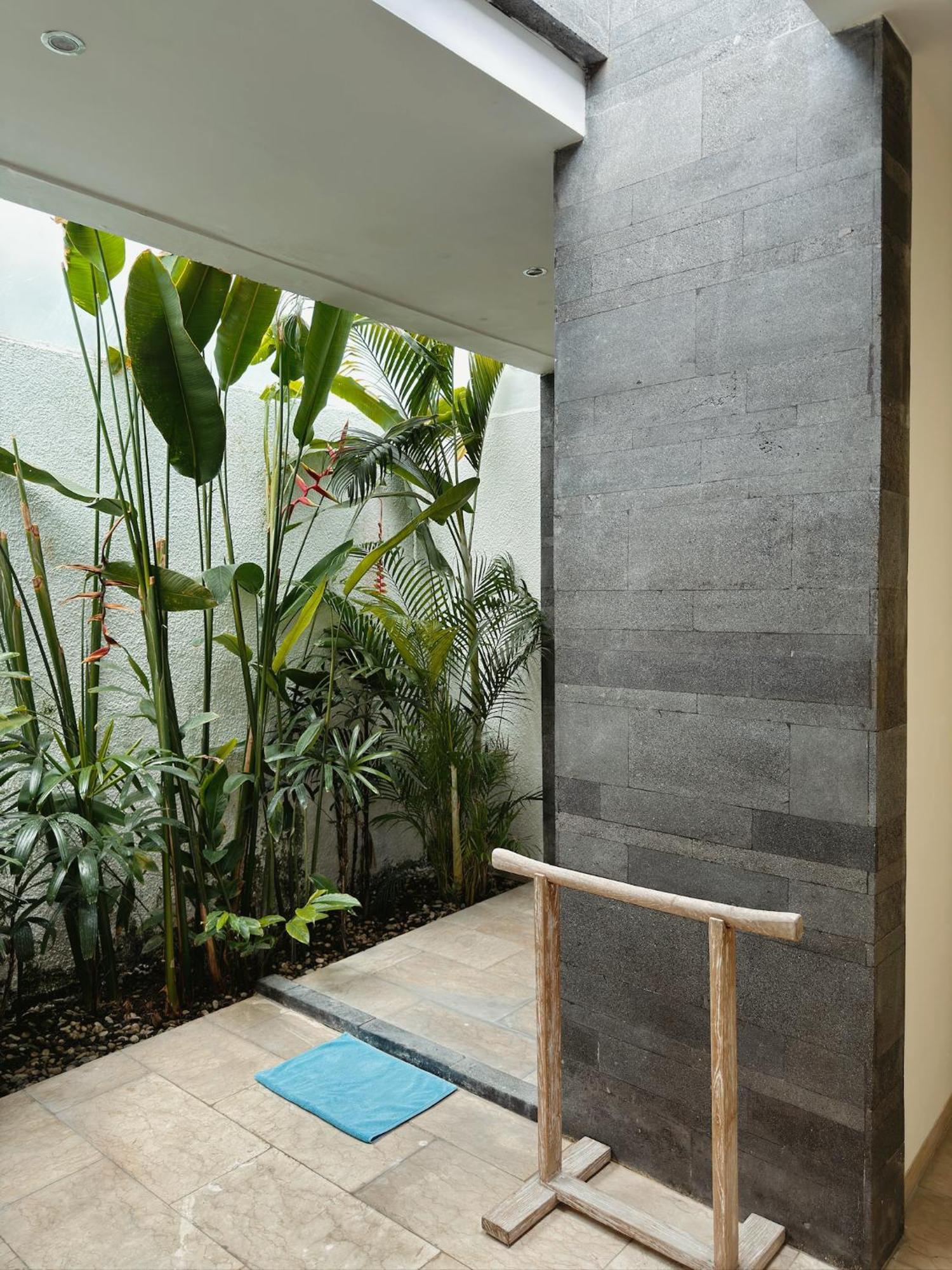 Aster Villa Seminyak Exteriör bild